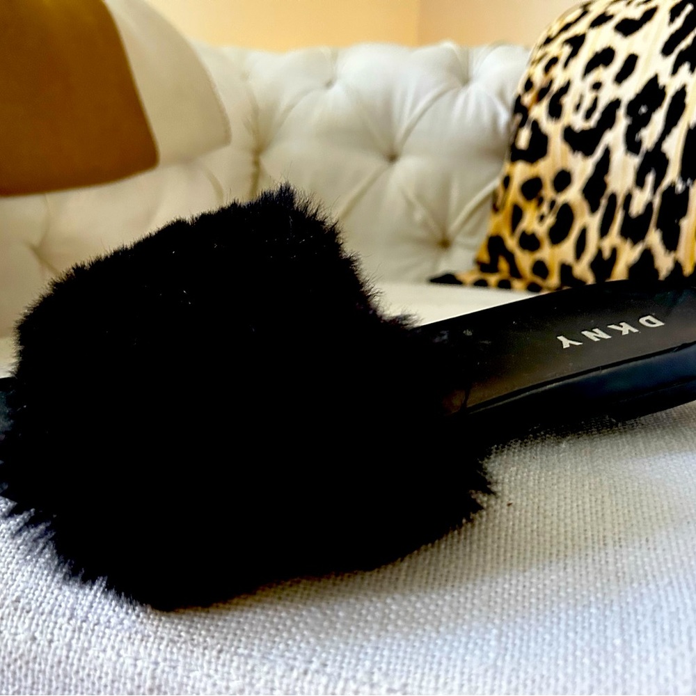 DKNY fur slides cute 8.5m